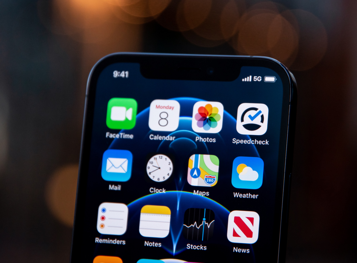 阿荣苹果手机维修分享为什么 iPhone 12 在冬季会自动关机 